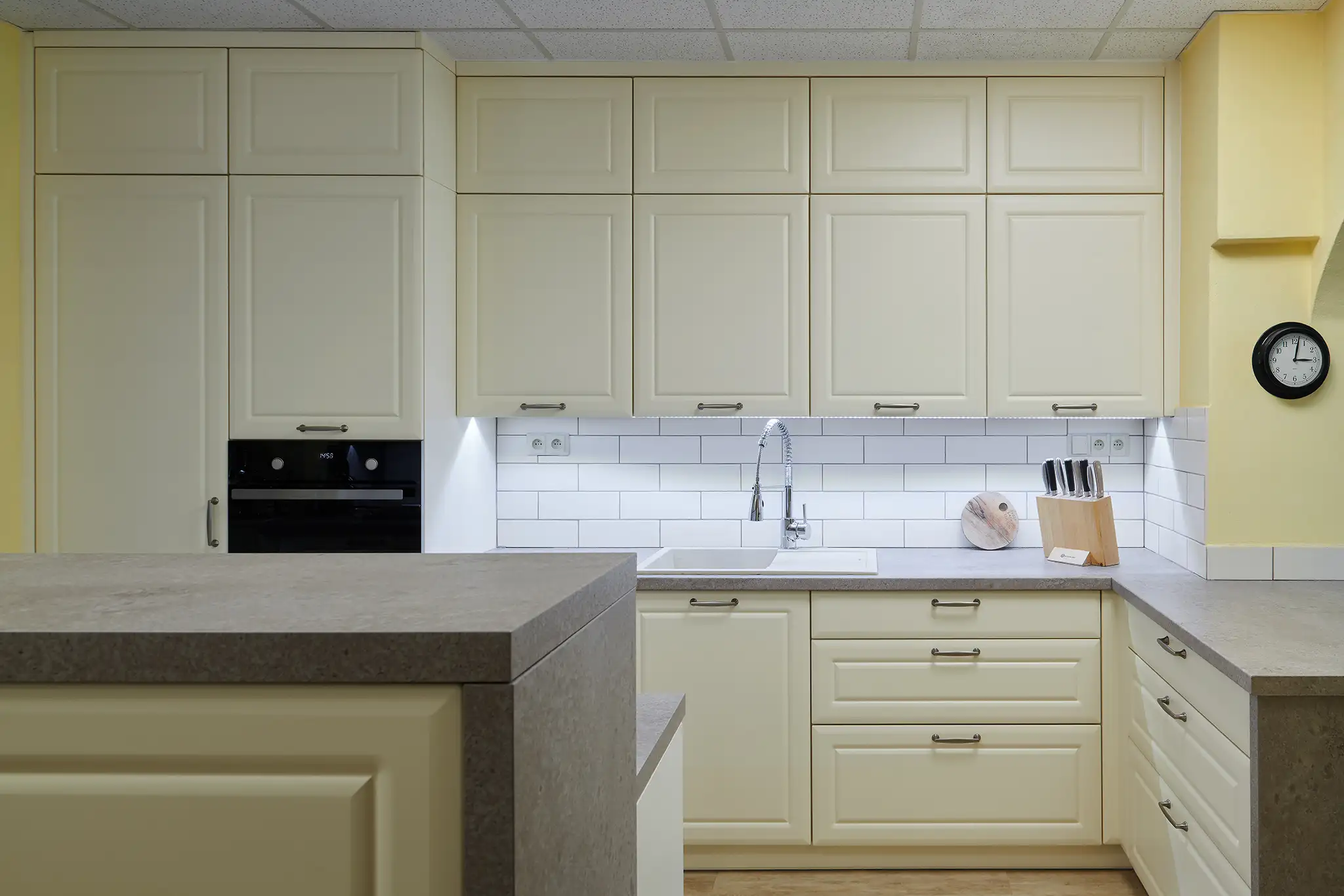 Rustikální kuchyň z kuchyňského studia Brno